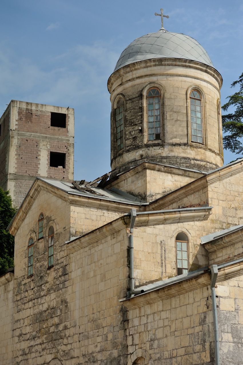 Паломничество в Абхазии, храмы и церкви
